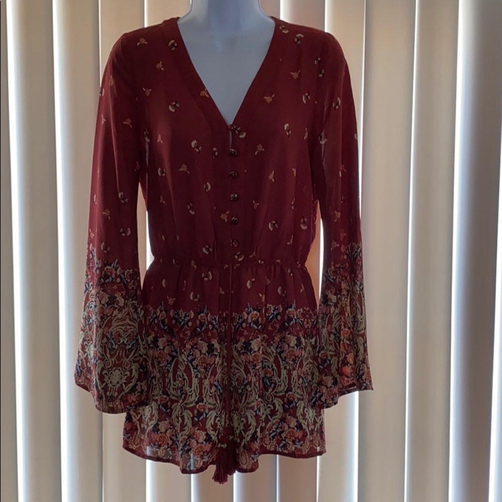 Beautiful short blusa con mangas